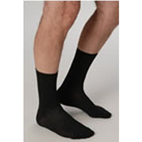 DermaSilk Athletes Foot Socks Sports Supports Mobility