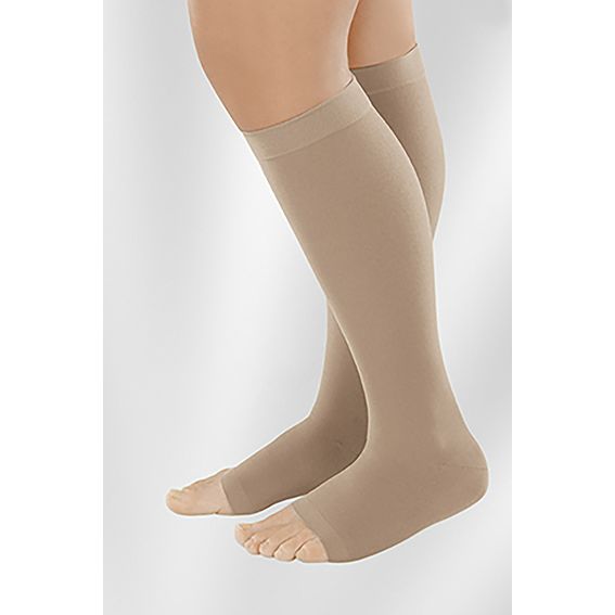 Juzo Dynamic Class 2 Sesame Knee High Compression Stockings with Open