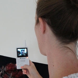 Wireless Video Door Phone with 2.4 Inch Monitor