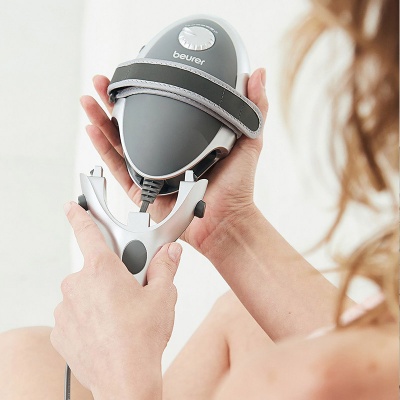 Beurer MG70 Infrared Massager with Tapping Massage