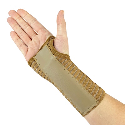 Mueller Elastic Wrist Support  Wrist Supports and Wrist Braces