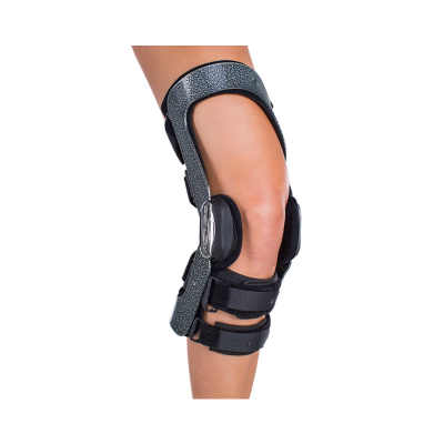Donjoy Armor Professional Knee Brace with Fourcepoint