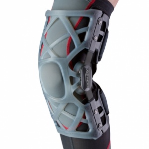 Donjoy OA Reaction Web Left Medial/Right Lateral Knee Brace