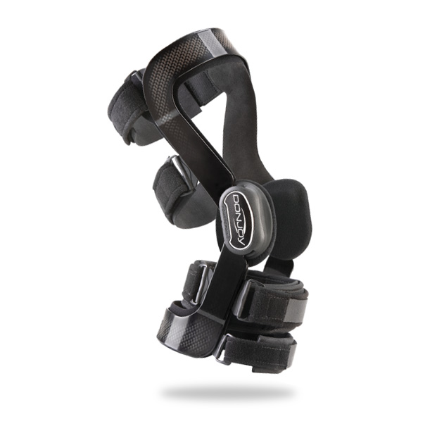 Donjoy Full Force Knee Brace with Fourcepoint Sports Supports