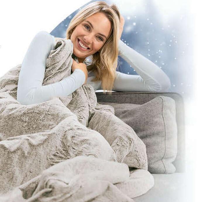 Beurer Fluffy Nordic Heated Snuggie Throw Health and Care