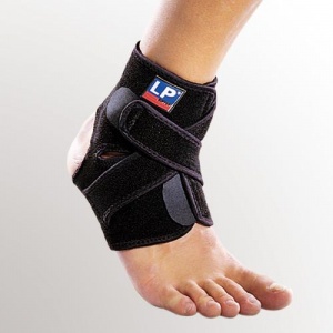 LP Extreme Adjustable Ankle Support